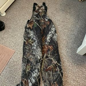 Youth 14/16 Remington camouflage insulated overalls